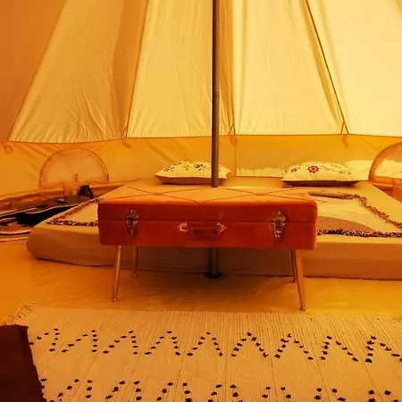 Luna Glamping خيمة فخمة توزلا